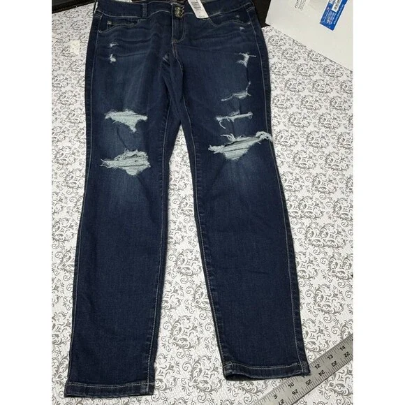 Torrid Jegging 16R Super Soft Distressed High Rise Pants Jeans NWT - Picture 6 of 7